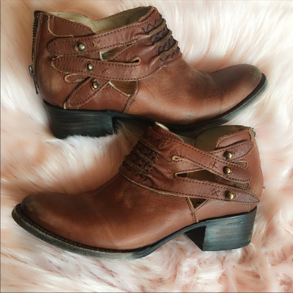 Freebird western ankle boot